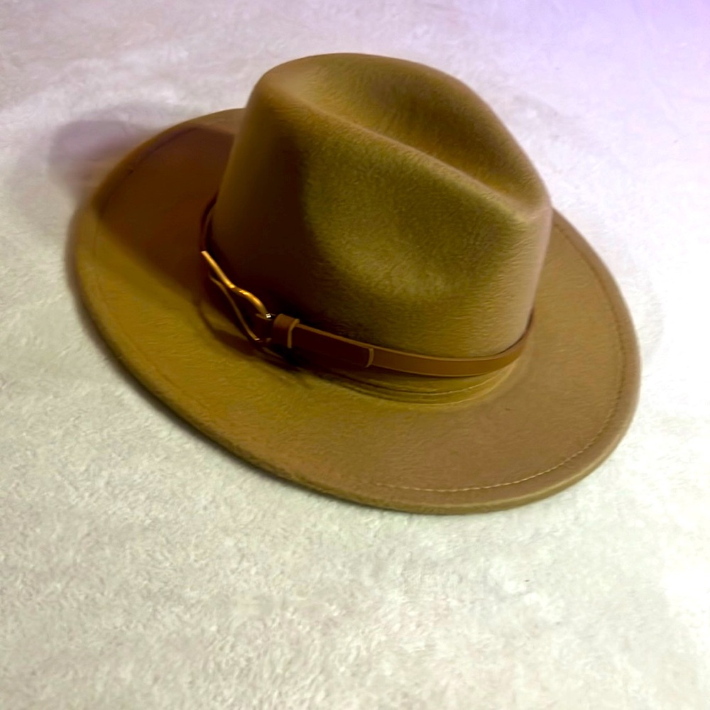 CAMEL COLOR WOMAN HAT💛